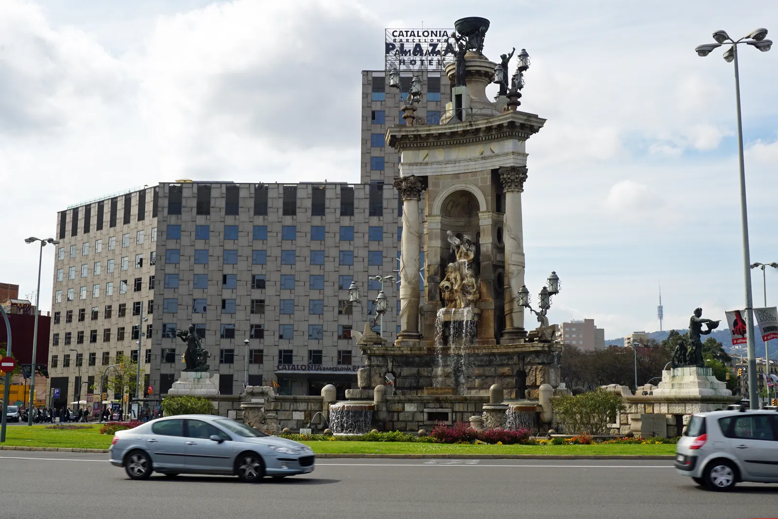 Plaça d'Espanya square in Barcelona with its central fountain and surrounding buildings